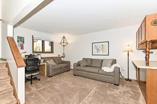 637 Meadow Ln, Burlington, WI 53105 - Photo 4