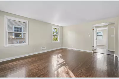 7707 W Hadley St, Milwaukee, WI 53222 - Photo 8