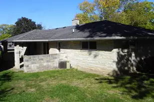 918 S 7th Ave, West Bend, WI 53095 - Photo 46