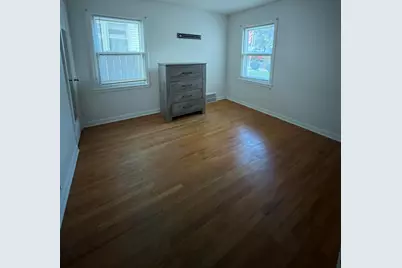 3667 S 18th St, Milwaukee, WI 53221 - Photo 8
