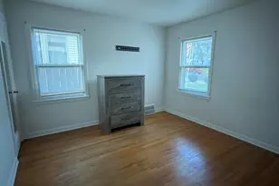 3667 S 18th St, Milwaukee, WI 53221 - Photo 8