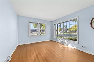 3700 N 52nd St, Milwaukee, WI 53216 - Photo 10