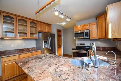 2356  Brookstone Ln, Waukesha, WI 53188 - Photo 8