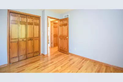 2356  Brookstone Ln, Waukesha, WI 53188 - Photo 18