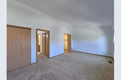 6035 S Crosswinds Dr #5, Cudahy, WI 53110 - Photo 20