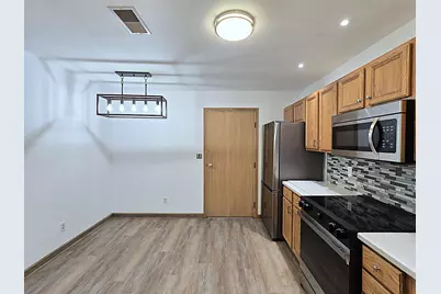 6035 S Crosswinds Dr #5, Cudahy, WI 53110 - Photo 6