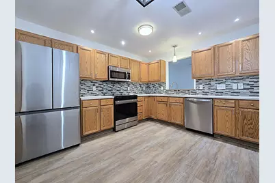 6035 S Crosswinds Dr #5, Cudahy, WI 53110 - Photo 2