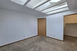 6035 S Crosswinds Dr, Cudahy, WI 53110 - Photo 26