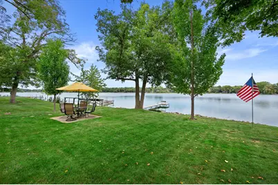 832 N Douglas Dr, Summit, WI 53066 - Photo 6