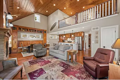832 N Douglas Dr, Summit, WI 53066 - Photo 12