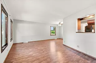 8150 S 58th St, Franklin, WI 53132 - Photo 6