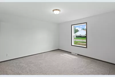1260 E Bluff Rd, Whitewater, WI 53190 - Photo 10