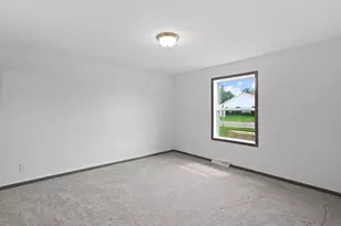 1260 E Bluff Rd, Whitewater, WI 53190 - Photo 10