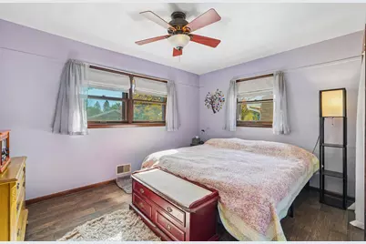 7020 W Bennett Ave, Milwaukee, WI 53219 - Photo 12
