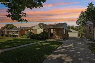 7020 W Bennett Ave, Milwaukee, WI 53219 - Photo 28