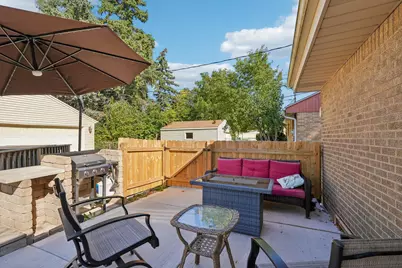 7020 W Bennett Ave, Milwaukee, WI 53219 - Photo 22