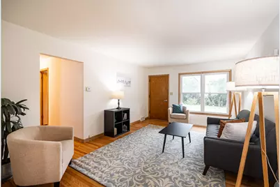 11406 W Park Hill Ave, Wauwatosa, WI 53226 - Photo 10
