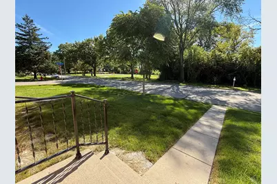 11406 W Park Hill Ave, Wauwatosa, WI 53226 - Photo 4