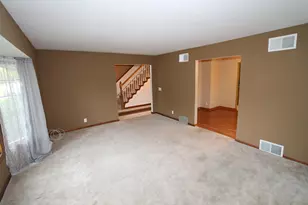 1306 Carlin Ct, Burlington, WI 53105 - Photo 8