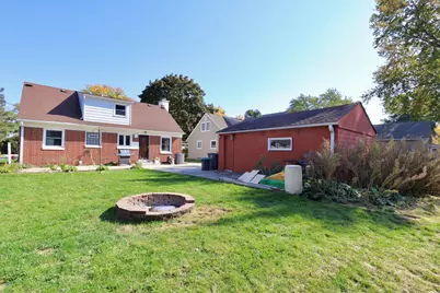 605 N 103 St, Wauwatosa, WI 53226 - Photo 6