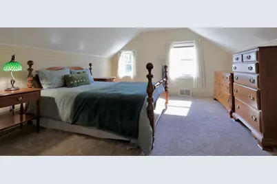 605 N 103 St, Wauwatosa, WI 53226 - Photo 16