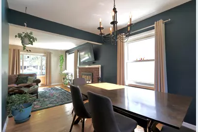 605 N 103 St, Wauwatosa, WI 53226 - Photo 12