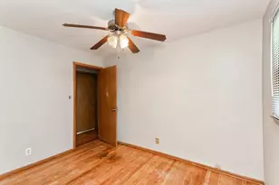 6113 W Leon Terrace, Milwaukee, WI 53218 - Photo 12