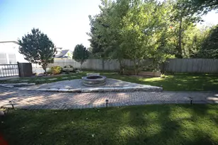 537 Elizabeth St, Waukesha, WI 53186 - Photo 16