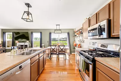 1400  Hunters Ridge Dr #124, Genoa City, WI 53128 - Photo 14