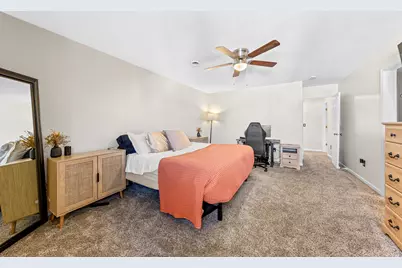 1400  Hunters Ridge Dr #124, Genoa City, WI 53128 - Photo 20