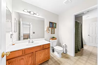 1400  Hunters Ridge Dr #124, Genoa City, WI 53128 - Photo 22
