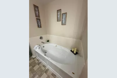 N16W26532  Meadowgrass Cir #F, Pewaukee, WI 53072 - Photo 28