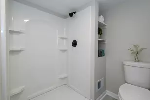 4125 S 5th St, Milwaukee, WI 53207 - Photo 26