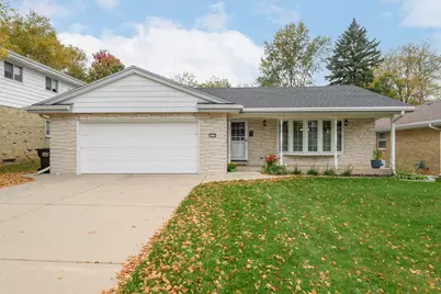 4119 S Barland Ave, Saint Francis, WI 53235 - Photo 2