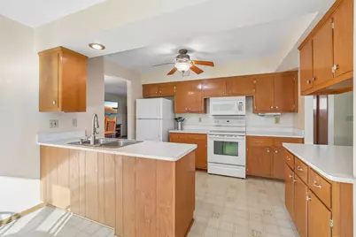 4595  Parkhurst Dr, Brookfield, WI 53045 - Photo 14