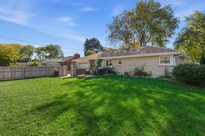 3344 W Edgerton Ave, Greenfield, WI 53221 - Photo 44