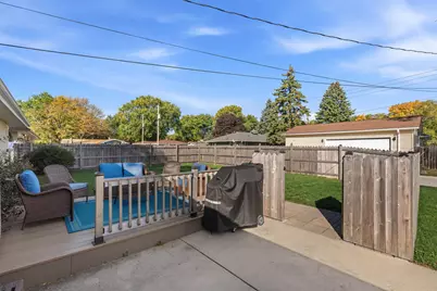 3344 W Edgerton Ave, Greenfield, WI 53221 - Photo 40