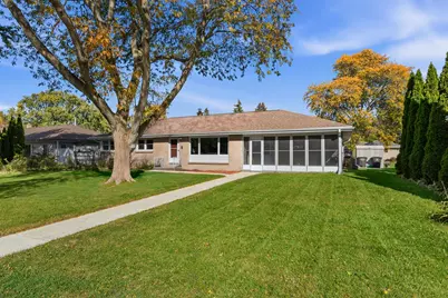 3344 W Edgerton Ave, Greenfield, WI 53221 - Photo 4