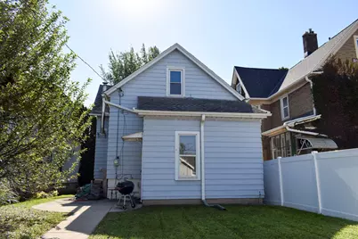 740 E Lincoln Ave, Milwaukee, WI 53207 - Photo 18