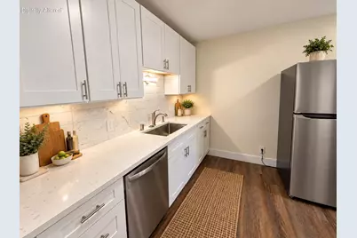 5025 N 27th St, Milwaukee, WI 53209 - Photo 6