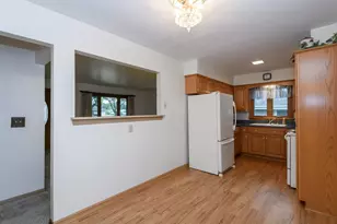 1104 N Bel Ayr Dr, Waukesha, WI 53188 - Photo 8