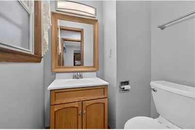 1026  Montclair St, Racine, WI 53402 - Photo 12