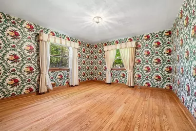3307 W Hickory Rd, Mequon, WI 53092 - Photo 30