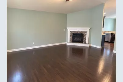 612  Fox Run Ln, Racine, WI 53406 - Photo 6