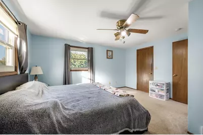 1700  Mohawk Ln, Waukesha, WI 53186 - Photo 16