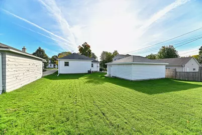 3565 S 83rd St, Milwaukee, WI 53220 - Photo 22