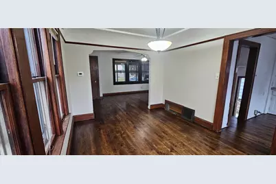 1967 S 71st St, West Allis, WI 53219 - Photo 10