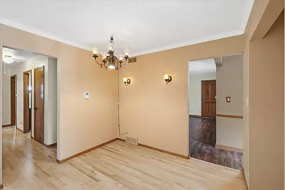 1608  Willow Ct, Grafton, WI 53024 - Photo 10