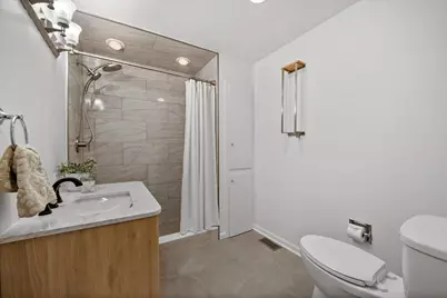 1123 S Utica Rd, Summit, WI 53066 - Photo 16