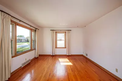 6024  47th Ave, Kenosha, WI 53142 - Photo 6